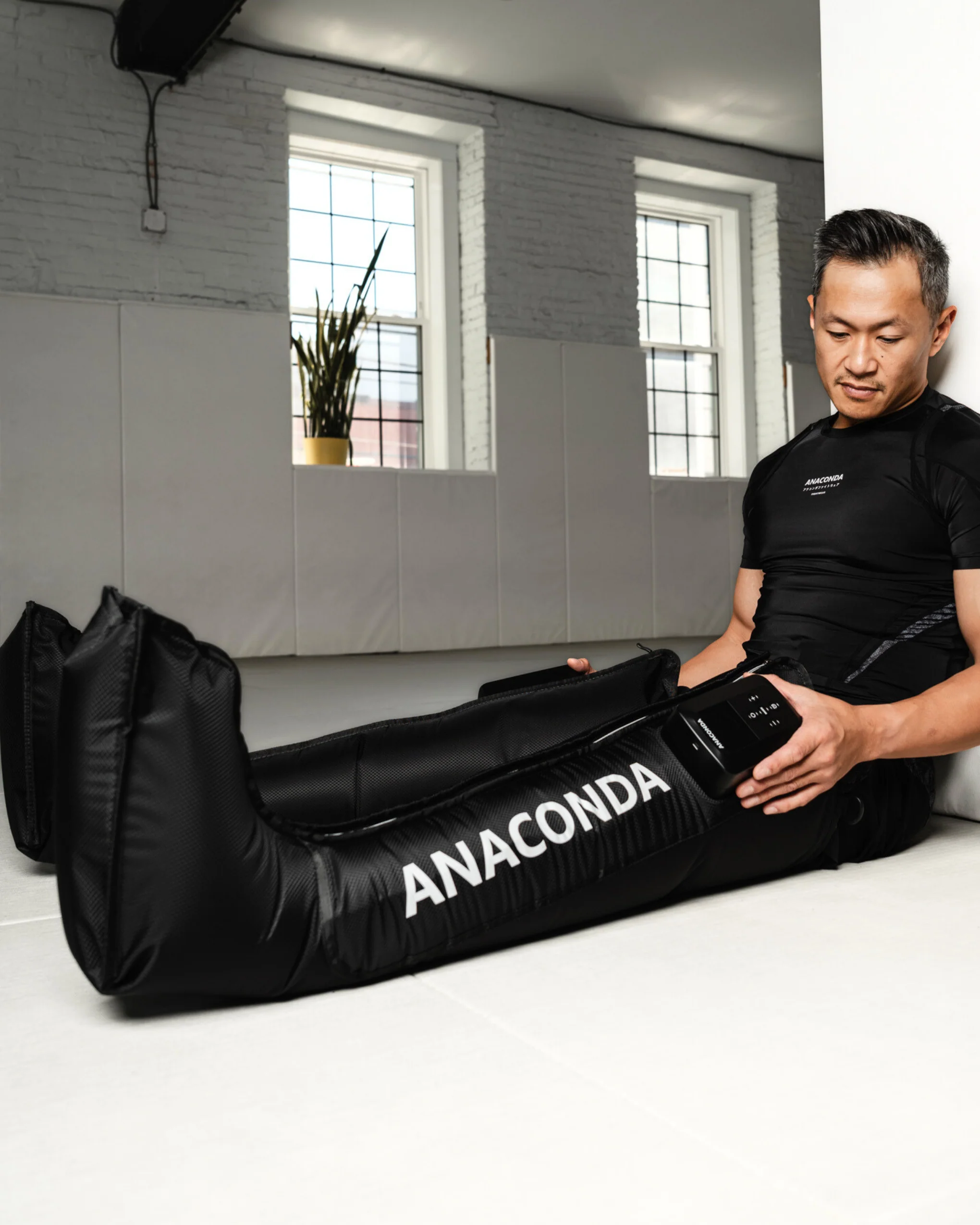 Anaconda Leg Recovery Compression Boots - Image 2